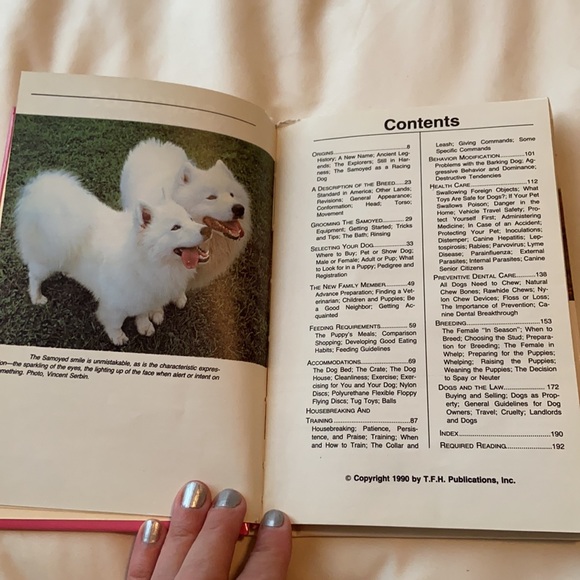 🛍 SAMOYEDS Vintage 1990 Pet Dog Puppy Care Book by Joyce Reynaud • Samoyed - Picture 7 of 11